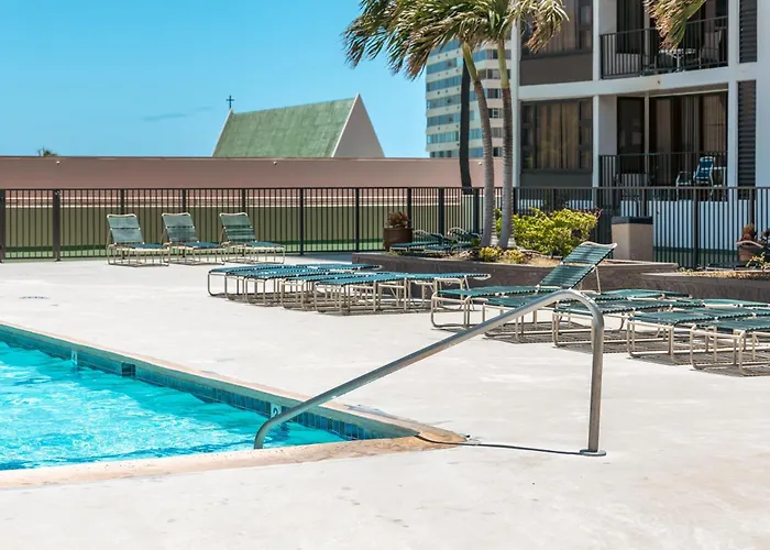 Fabulous Ocean & Diamond Head View With Free Parking!