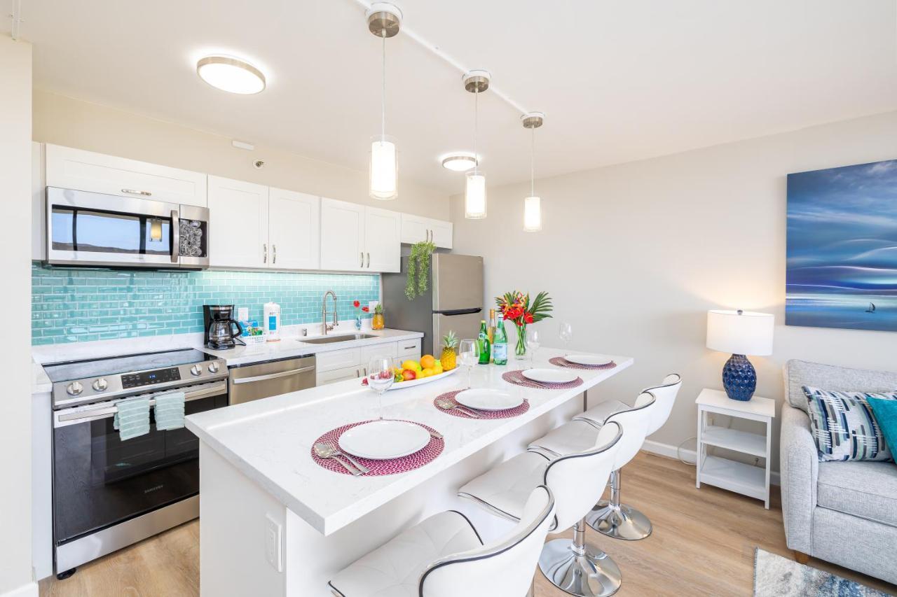 Fabulous Ocean & Diamond Head View With Free Parking!