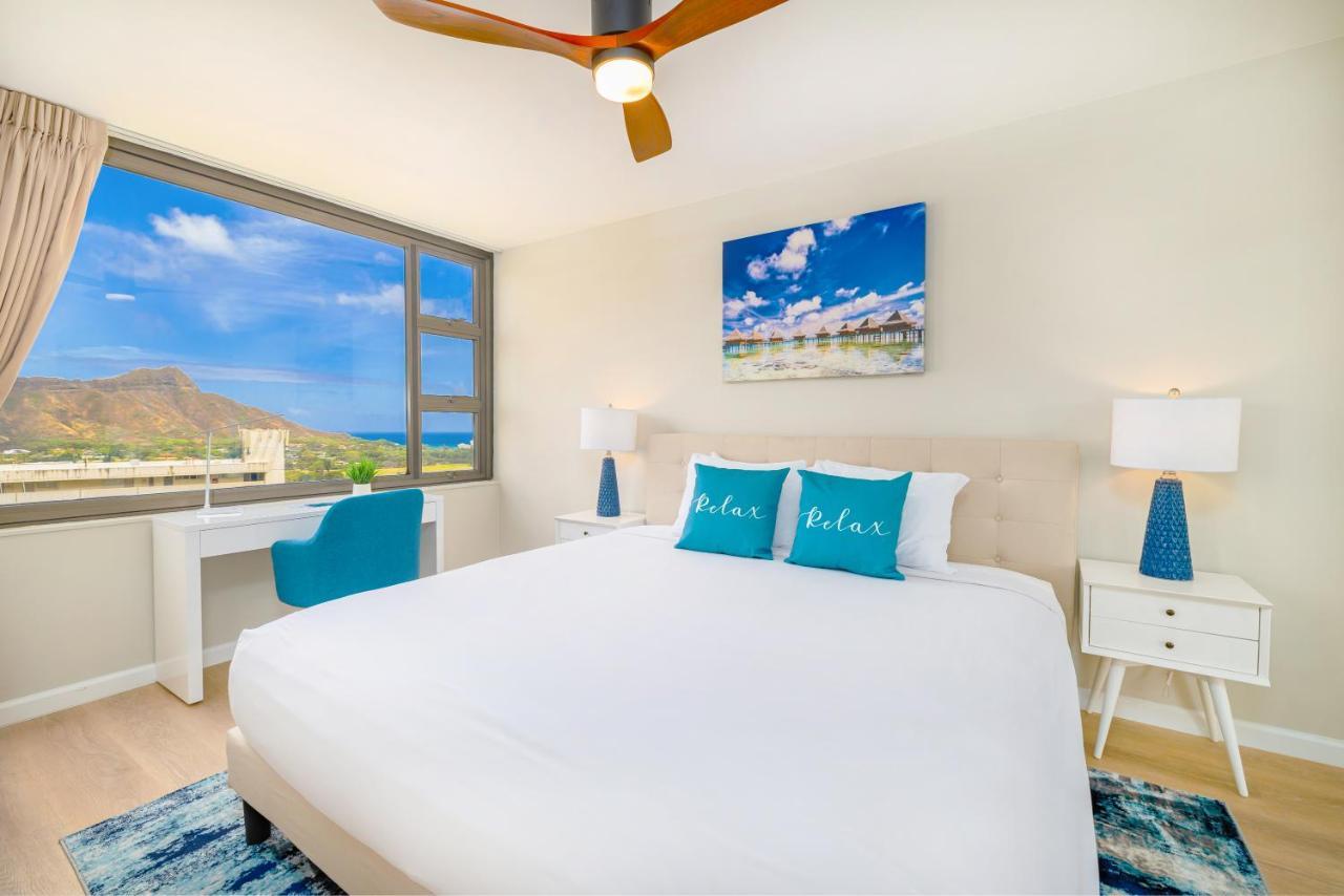Fabulous Ocean & Diamond Head View With Free Parking! *