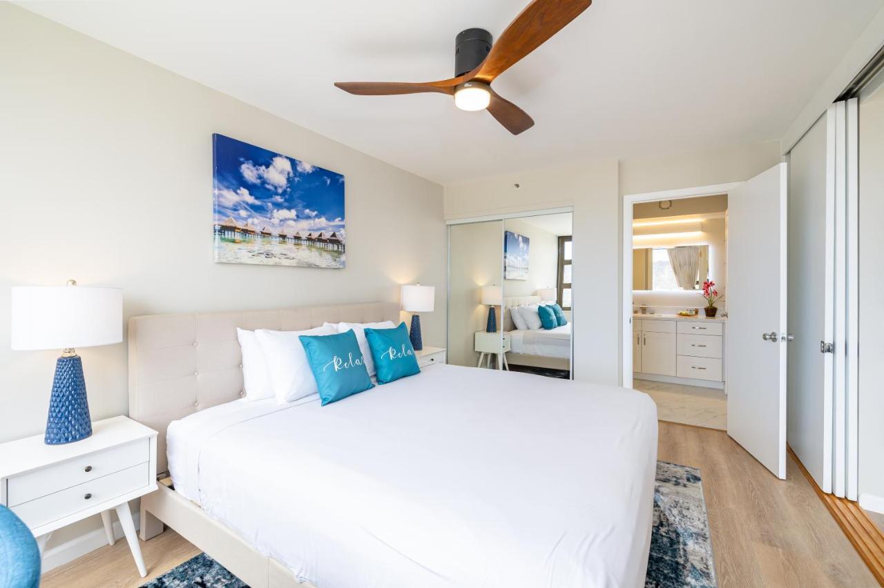 Fabulous Ocean & Diamond Head View With Free Parking!