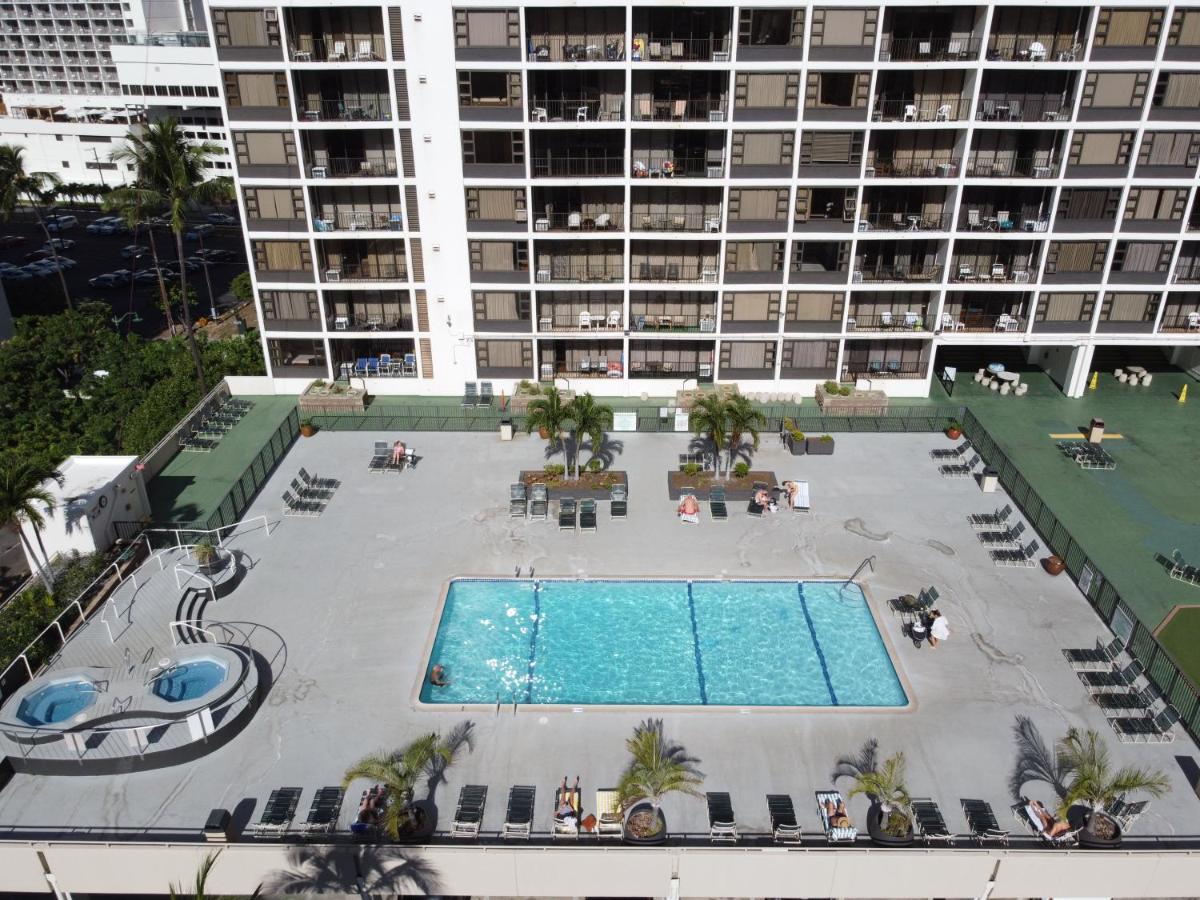 Fabulous Ocean & Diamond Head View With Free Parking! *