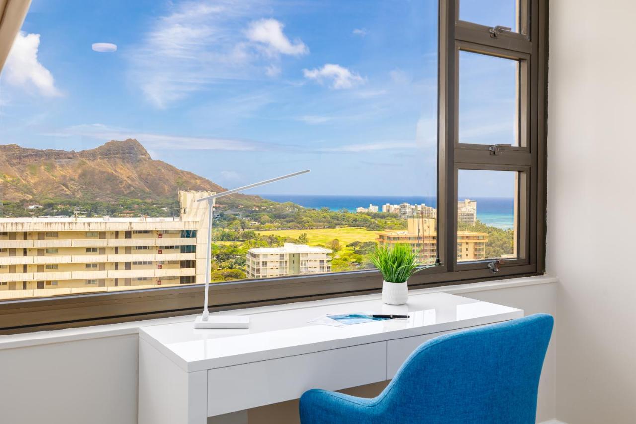 Apartment Fabulous Ocean & Diamond Head View With Free Parking! Honolulu